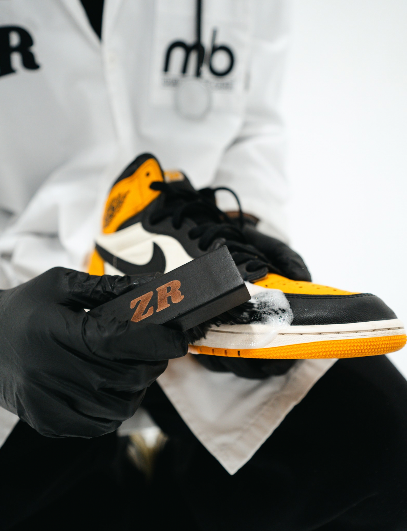 ZR x M&B SNEAKER CLEANING KIT